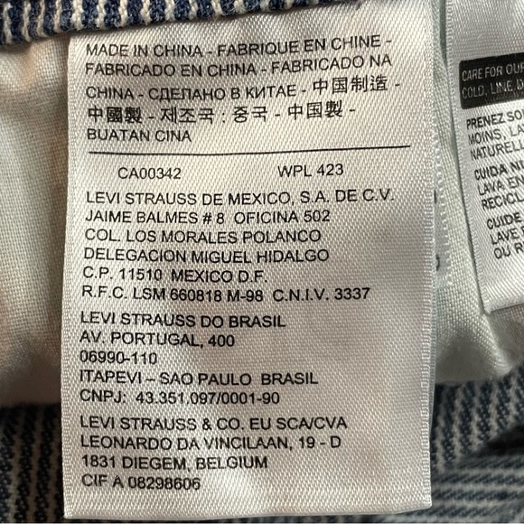 Levi’s women’s jean shorts blue striped 9 - Picture 9 of 11